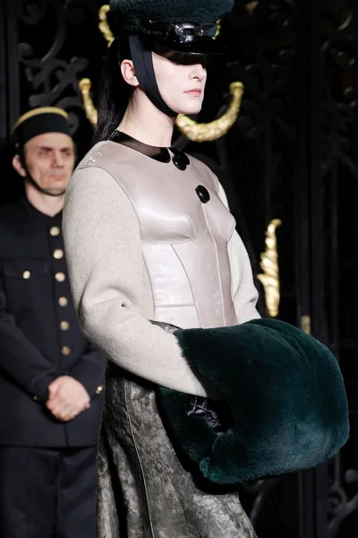 Look 91